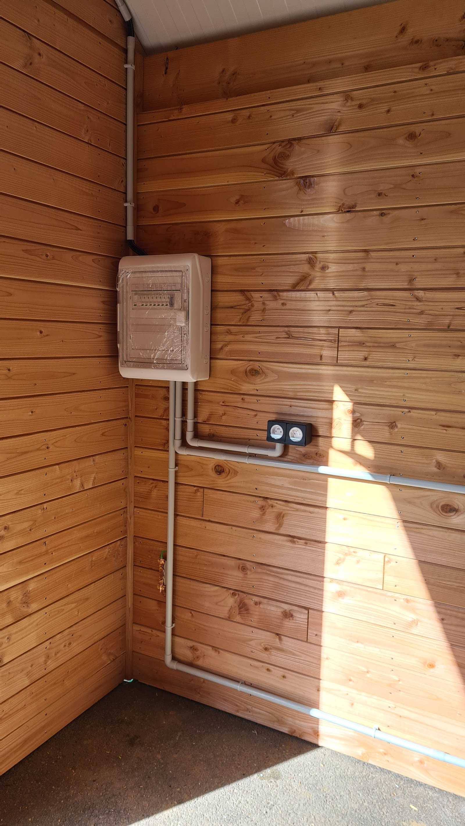 Borne lumineuse décorative pour balisage de jardin